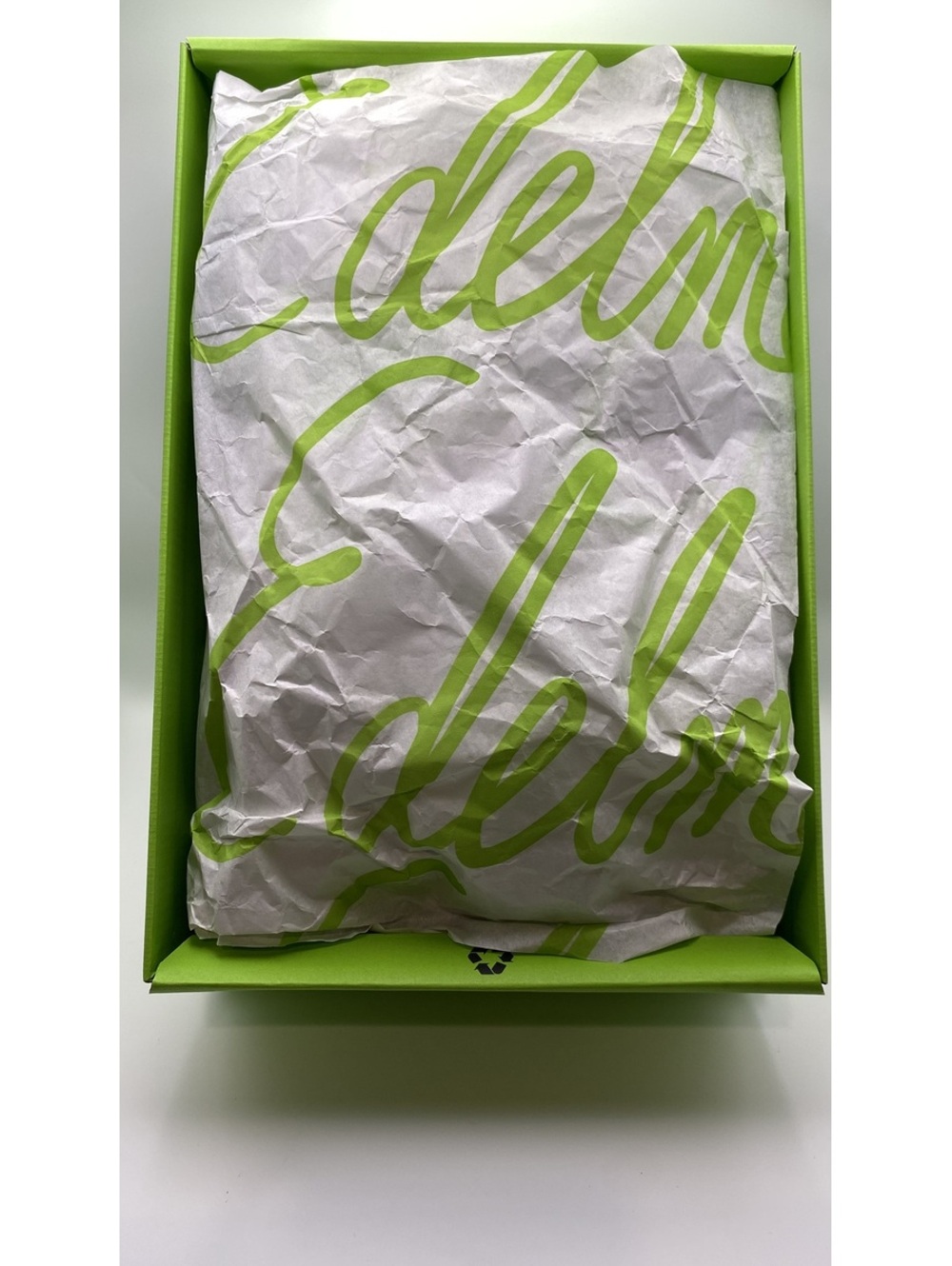 Sam Edelman BRAND NEW! White and Green Leather Sneakers Size 9 - Picture 8 of 9